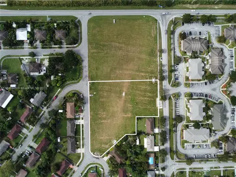 Davis Pkwy, Florida City, FL 33034