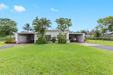 6850 Massachusetts Dr, Lake Worth, FL 33462