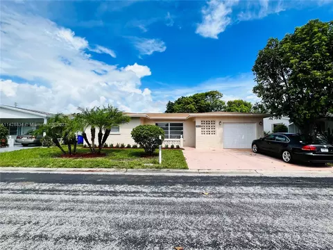 1015 NW 74th Ave, Margate, FL 33063