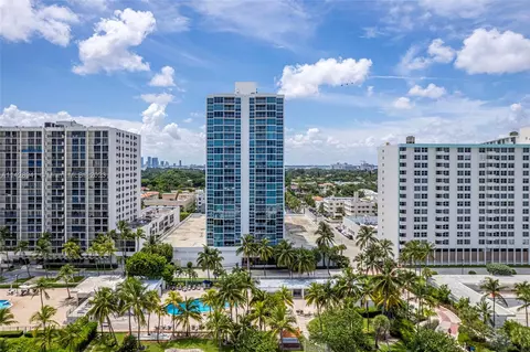 2655 Collins Ave #1005, Miami Beach, FL 33140