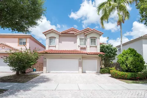 10873 NW 71st St, Doral, FL 33178