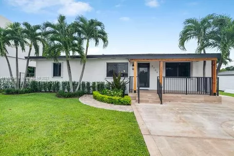 2700 SW 88th Ave, Miami, FL 33165