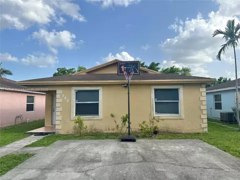 244 NW 179th St, Miami Gardens, FL 33169