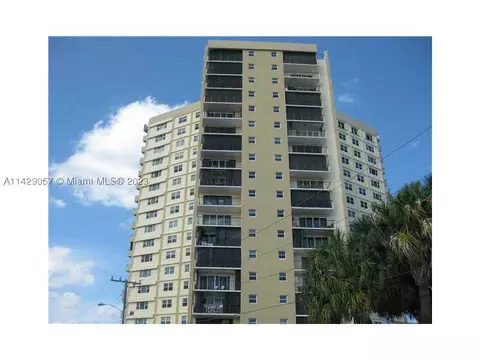 1200 Hibiscus Ave #307, Pompano Beach, FL 33062