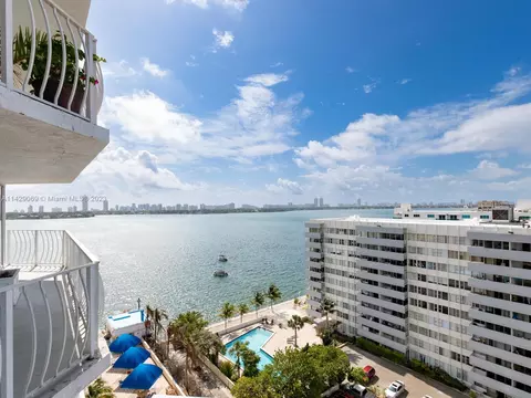 7601 E Treasure Dr #1406, North Bay Village, FL 33141