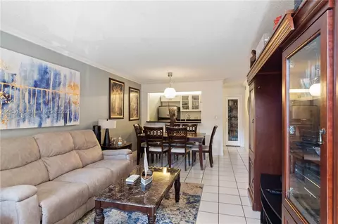 7071 SW 129th Ave #6, Miami, FL 33183