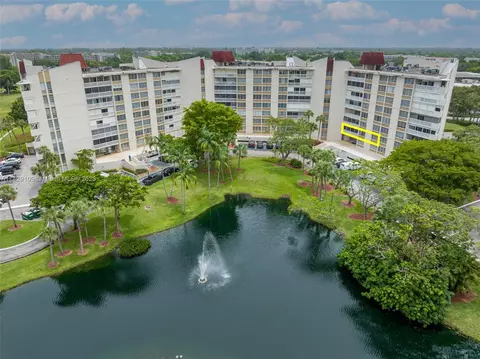 6921 Environ Blvd #2T, Lauderhill, FL 33319