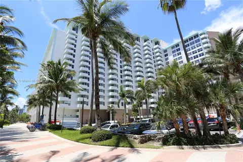 2899 W Collins Ave #1026, Miami Beach, FL 33140