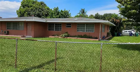 55 NE 184th Ter, Miami, FL 33179