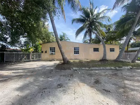 247 NE 118 St, Miami, FL 33161