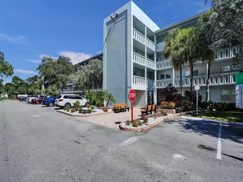 2505 Antigua Ter #D1, Coconut Creek, FL 33066