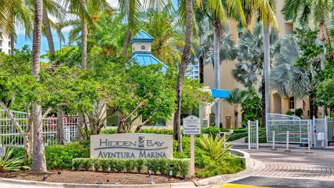3370 Hidden Bay Dr #3015, Aventura, FL 33180