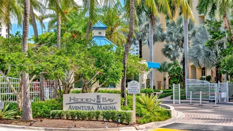 3370 Hidden Bay Dr #3015, Aventura, FL 33180