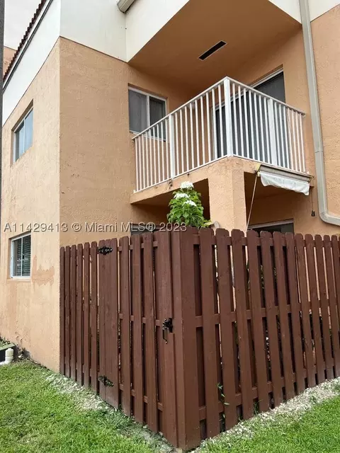 14911 SW 80th St #109, Miami, FL 33193