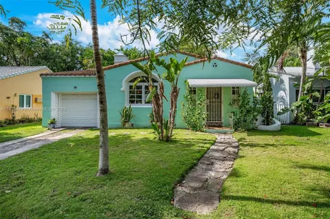 521 NE 76th St, Miami, FL 33138