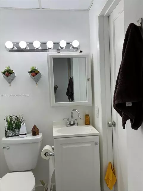 94 W 59th St, Hialeah, FL 33012 photo 14
