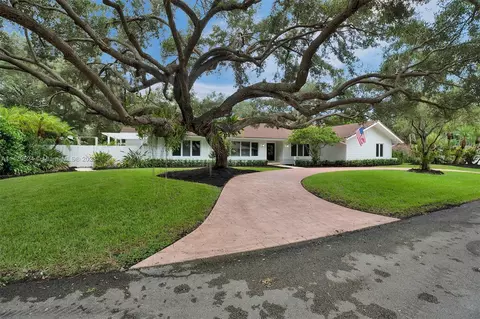 7420 SW 166th St, Palmetto Bay, FL 33157
