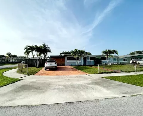 3845 NW 197th St, Miami Gardens, FL 33055