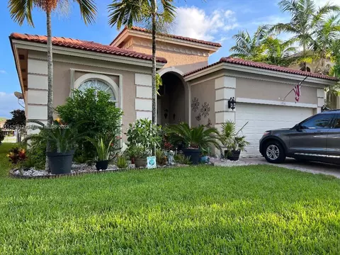 3736 NE 15th St, Homestead, FL 33033