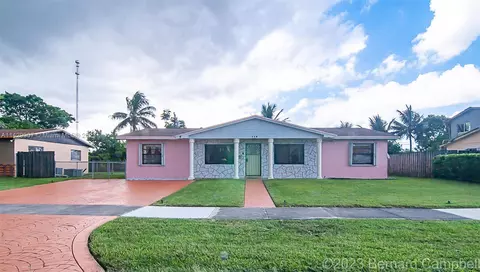115 NW 206th Ter, Miami Gardens, FL 33169