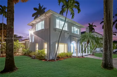 1121 NE 85th St, Miami, FL 33138