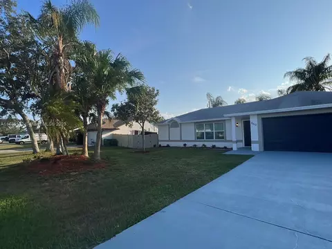 860 Adler Dr, Deltona, FL 32738