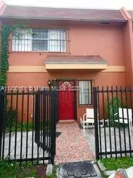 508 NW 11th St, Miami, FL 33136
