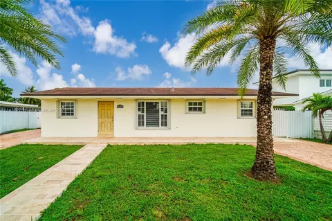 5351 NW 170th Ter, Miami Gardens, FL 33055