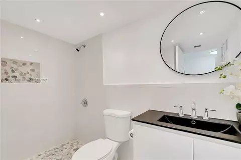 8180 Geneva Ct #521, Doral, FL 33166