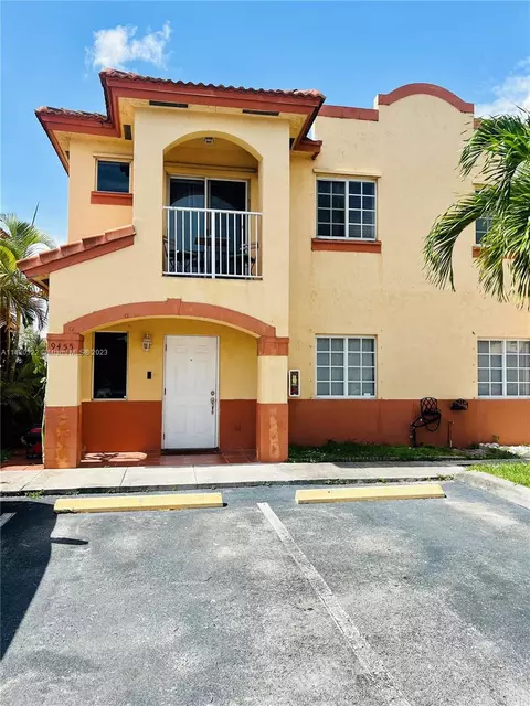 9455 NW 114th Ln #8, Hialeah Gardens, FL 33018