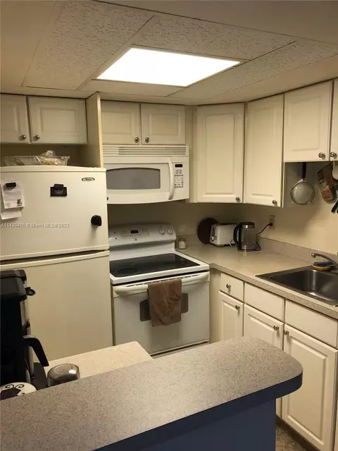 2929 SE Ocean Blvd #C8, Stuart, FL 34996 photo 8