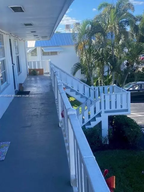 2929 SE Ocean Blvd #C8, Stuart, FL 34996