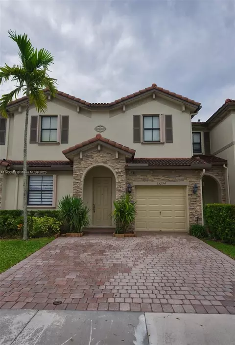 15294 SW 118th Ter, Miami, FL 33196