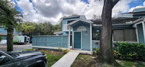 1850 Adventure Pl, North Lauderdale, FL 33068