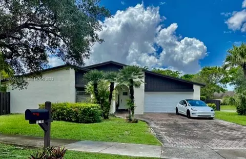 12780 SW 107th St, Miami, FL 33186