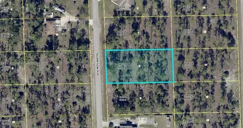 1008 Thompson Ave, Lehigh Acres, FL 33972