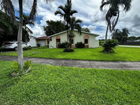 7311 SW 130th Ave, Miami, FL 33183