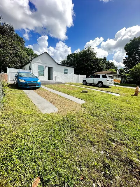 1901 NW 66th St, Miami, FL 33147