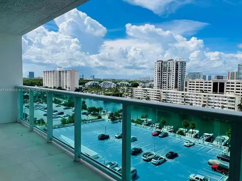 100 Bayview Dr #1031, Sunny Isles Beach, FL 33160