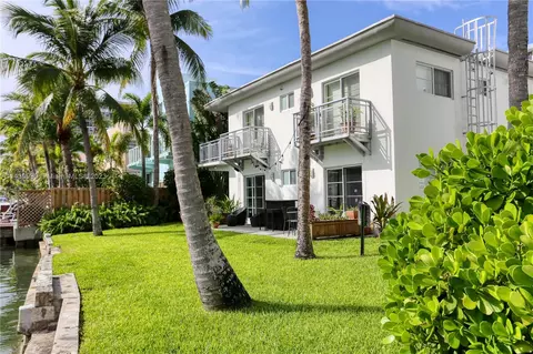 6905 Bay Dr #20, Miami Beach, FL 33141