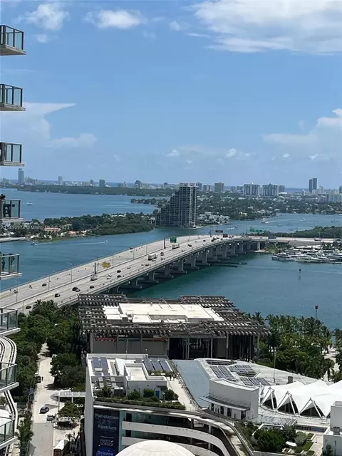 1040 Biscayne #2406, Miami, FL 33132