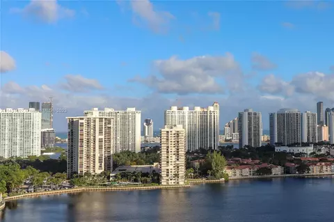 2750 NE 183rd St #PH11, Aventura, FL 33160