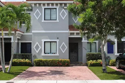 16383 SW 44th Ter, Miami, FL 33185