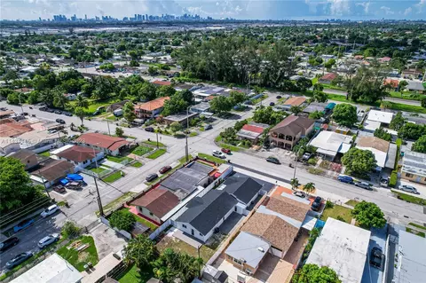 683 E 23rd St, Hialeah, FL 33013 photo 52