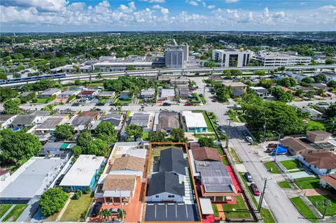683 E 23rd St, Hialeah, FL 33013 photo 47