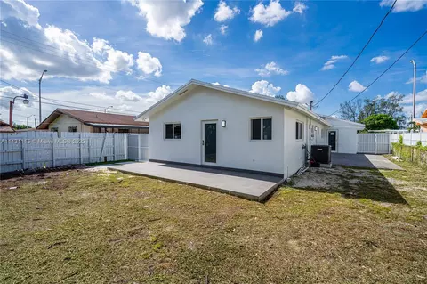 683 E 23rd St, Hialeah, FL 33013 photo 11