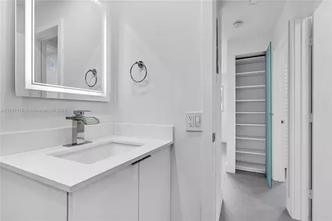 683 E 23rd St, Hialeah, FL 33013 photo 42