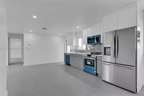 683 E 23rd St, Hialeah, FL 33013 photo 32