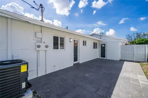 683 E 23rd St, Hialeah, FL 33013 photo 12