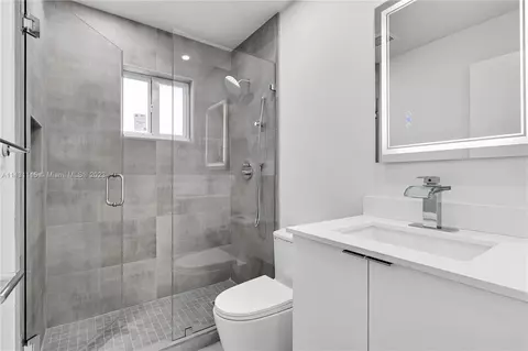 683 E 23rd St, Hialeah, FL 33013 photo 41